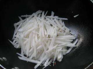 黄鱼煮萝卜丝的做法步骤：5