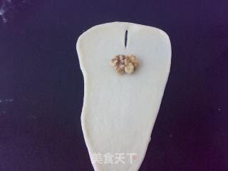 核桃牛角包的做法步骤：8