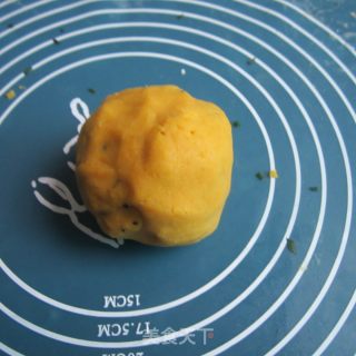 豆沙馅烤饼的做法步骤：2