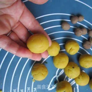 豆沙馅烤饼的做法步骤：6