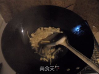 青椒炒卤牛肉的做法步骤：3