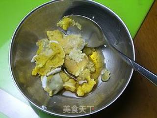 黄金蛋炒饭的做法步骤：2
