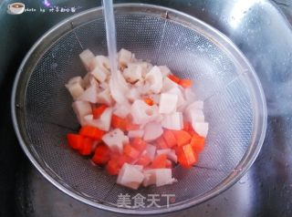 香肠炒藕丁的做法步骤：6