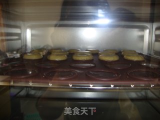 抹茶马卡龙——美丽的裙边终于出现的做法步骤：7