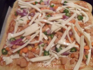 什锦火腿披萨的做法步骤：8