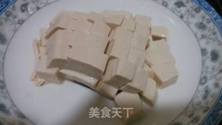 日式味噌蚬肉菠菜豆腐湯的做法步骤：3