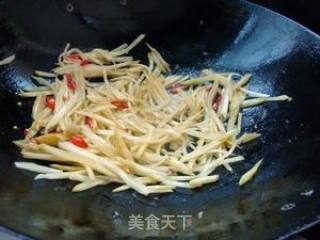 酸瓜炒肉丝的做法步骤：6