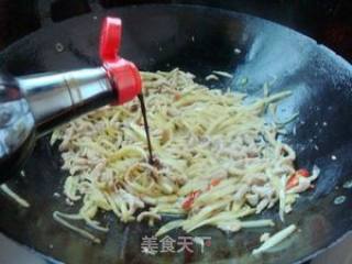 酸瓜炒肉丝的做法步骤：8