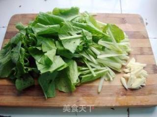 小白菜炒茭白的做法步骤：2
