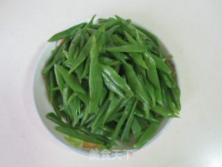 小炒刀豆丝的做法步骤：4
