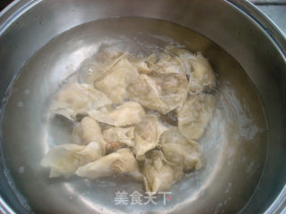 鲜肉馄饨的做法步骤：7
