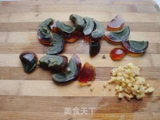番茄皮蛋汤的做法步骤：1