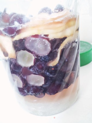 纯粹甜蜜——葡萄蜜桃原浆的做法步骤：3