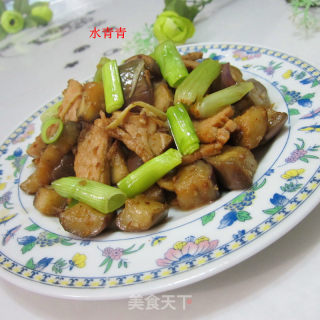 茄子炒卤肉的做法步骤：8