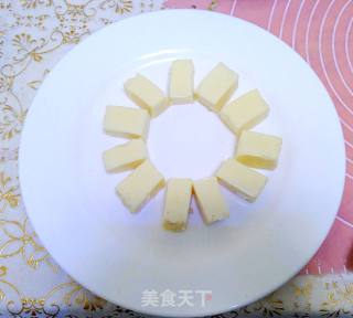 【金砖豆腐】---鲜嫩滑香你能想到的都有的做法步骤：2