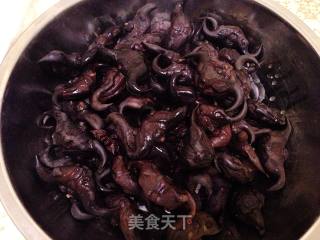 【小米菱角桂圆粥】---不一样的私房小米粥的做法步骤：2
