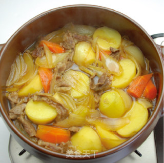 日式土豆烧牛肉的做法步骤：2