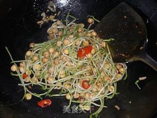 清炒豌豆芽的做法步骤：5