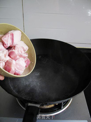酱香五花肉----简单易做的电饭煲煎肉的做法步骤：5