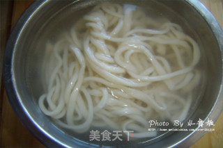 【葱油肉丝面】简单快捷又好吃！的做法步骤：5