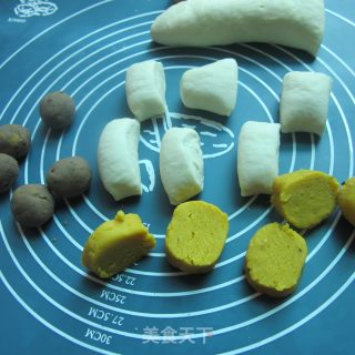 学做豆沙月饼的做法步骤：2