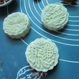 学做豆沙月饼的做法步骤：8