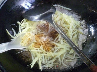 酱油土豆丝的做法步骤：8