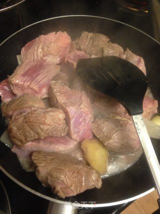 香卤牛肉的做法步骤：1