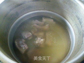 胡萝卜娃娃菜排骨汤的做法步骤：9