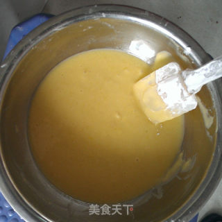 忙里偷闲的礼物—裱花蛋糕之愤怒的小鸟的做法步骤：3