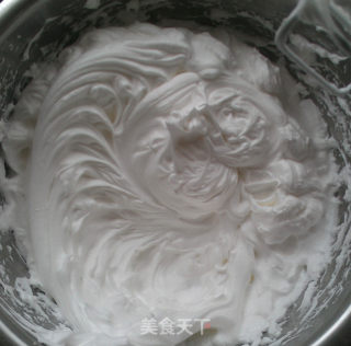 忙里偷闲的礼物—裱花蛋糕之愤怒的小鸟的做法步骤：5