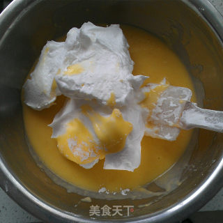 忙里偷闲的礼物—裱花蛋糕之愤怒的小鸟的做法步骤：6