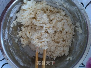 黑芝麻椒盐饼的做法步骤：2