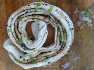 黑芝麻椒盐饼的做法步骤：10