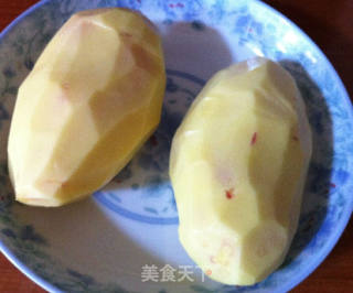 煎炒土豆肉末的做法步骤：1