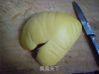 【蜂蜜柚皮糖】---能拔出丝的抗感良方的做法步骤：2