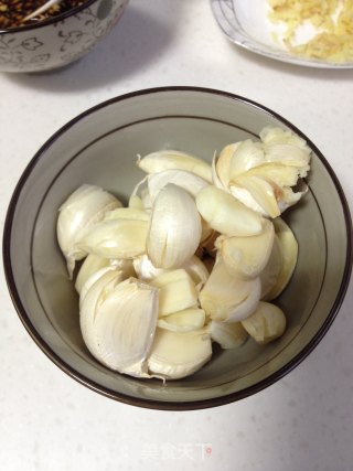 火爆蒜头鱿鱼的做法步骤：3