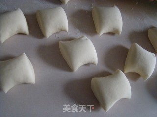 奶香热狗卷馒头的做法步骤：4