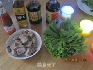 糖醋排骨的做法步骤：1