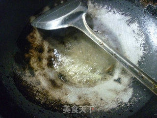 咸菜炒墨鱼的做法步骤：5