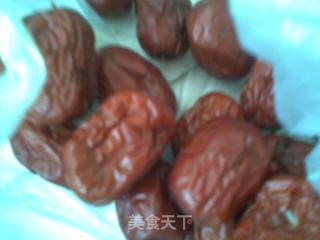 胡萝卜红枣蒸鸡的做法步骤：2