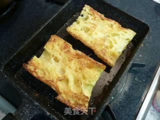 剩面包的美味吃法---鸡蛋牛奶煎法棍的做法步骤：7