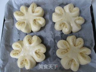 四叶草椰蓉面包的做法步骤：19