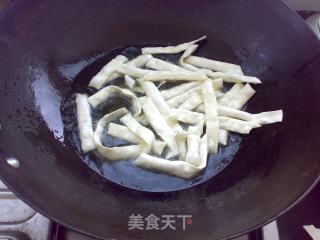 核桃沙琪玛的做法步骤：2