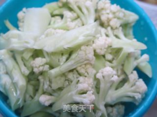 肉丝花菜的做法步骤：2
