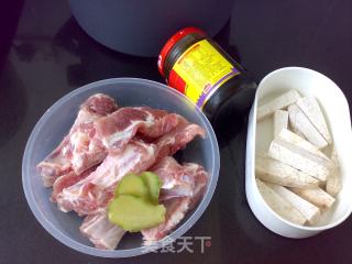 叉烧酱焖排骨的做法步骤：1