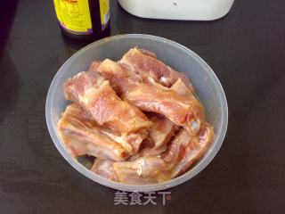 叉烧酱焖排骨的做法步骤：3