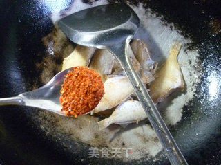 辣味小橡皮鱼的做法步骤：9