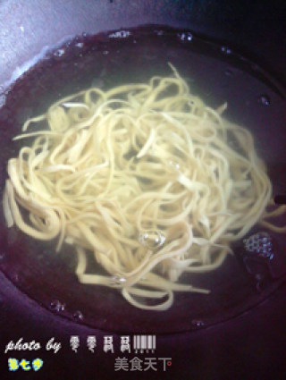 香菇肉酱面——自制手擀面的做法步骤：7