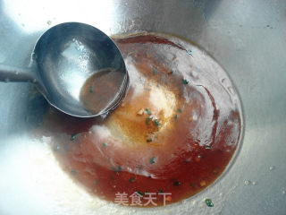糖醋鲫鱼的做法步骤：6